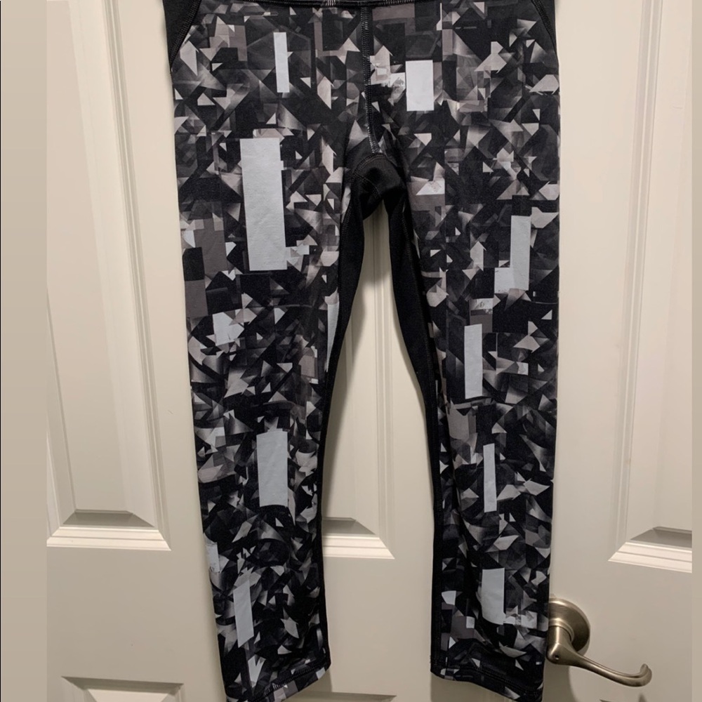 Slightly used Under Armour leggings